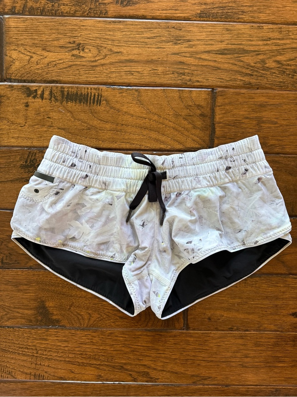 Lululemon Reversible Printed Board Short